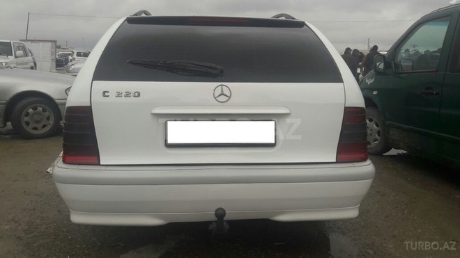 Mercedes C 220 1999, 220,000 km - 2.2 l - Bakı