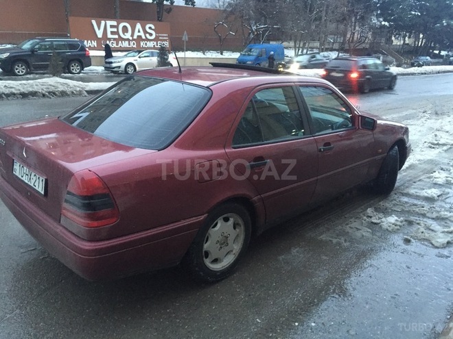 Mercedes C 220 1994, 500,000 km - 2.2 l - Bakı