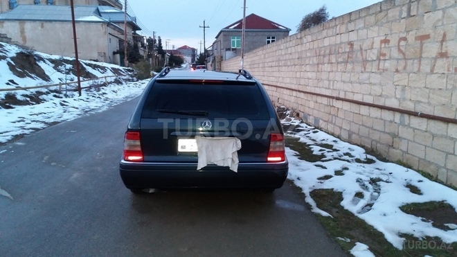 Mercedes C 180 1997, 332,000 km - 1.8 l - Bakı