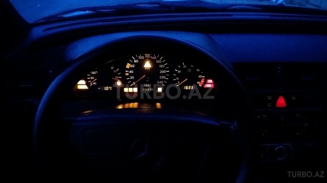 Mercedes C 180 1997, 332,000 km - 1.8 l - Bakı