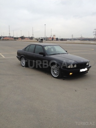 BMW 525 1995, 297,000 km - 2.5 l - Bakı