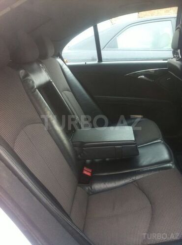 Mercedes E 220 2002, 105,500 km - 2.2 l - Bakı