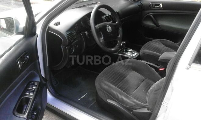 Volkswagen Passat 2001, 225,000 km - 1.8 l - Sumqayıt