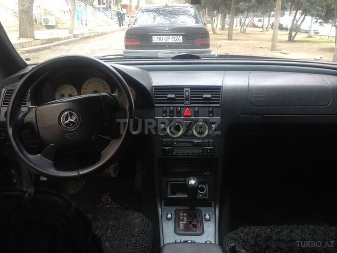 Mercedes C 230 1997, 240,000 km - 2.3 л - Bakı