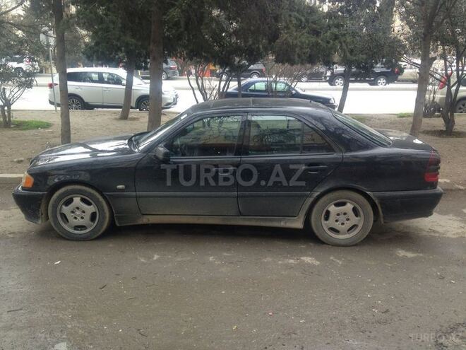 Mercedes C 230 1997, 240,000 km - 2.3 л - Bakı