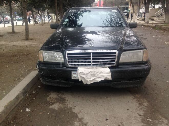 Mercedes C 230 1997, 240,000 km - 2.3 л - Bakı
