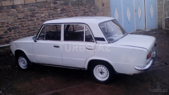 LADA (VAZ) 21011 1981, 300,000 km - 1.3 l - Gəncə