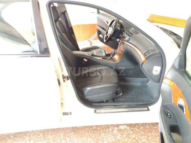 Mercedes E 220 2008, 235,000 km - 2.2 л - Bakı
