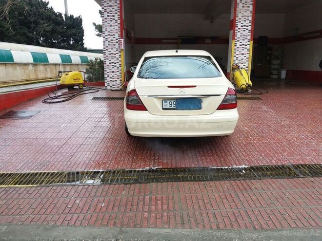 Mercedes E 220 2008, 235,000 km - 2.2 л - Bakı