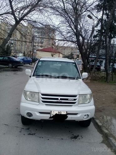 Mitsubishi Pajero io 2000, 200,000 km - 2.0 l - Bakı