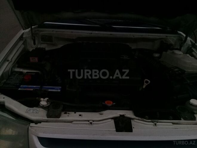 Mitsubishi Pajero io 2000, 200,000 km - 2.0 l - Bakı