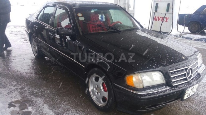 Mercedes C 230 1996, 226,000 km - 2.3 l - Qazax