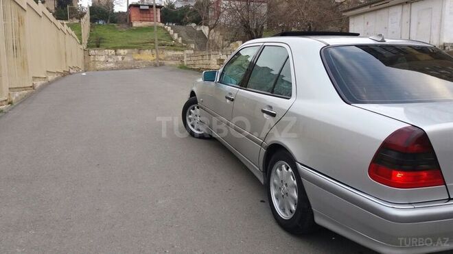 Mercedes C 180 1999, 235,000 km - 1.8 l - Bakı