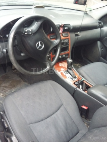 Mercedes C 200 2001, 210,000 km - 2.0 l - Sumqayıt