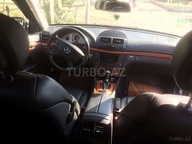 Mercedes E 220 2007, 180,000 km - 2.2 l - Bakı