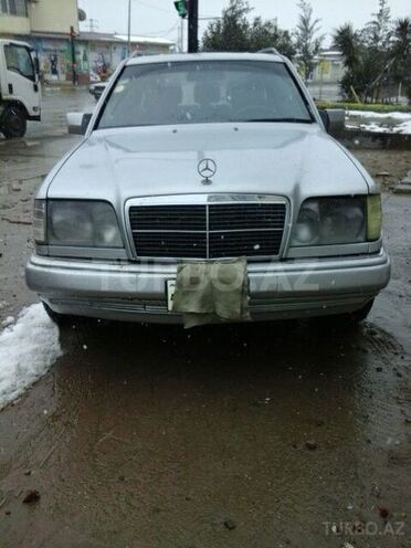 Mercedes E 300 1987, 400,000 km - 3.0 l - Bakı