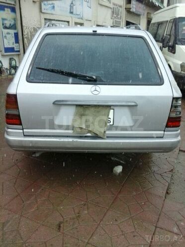 Mercedes E 300 1987, 400,000 km - 3.0 l - Bakı