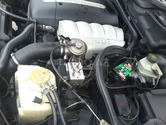 Mercedes E 220 1999, 255,000 km - 2.2 l - Yevlax