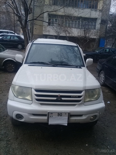 Mitsubishi Pajero io 2000, 250,000 km - 2.0 l - Bakı