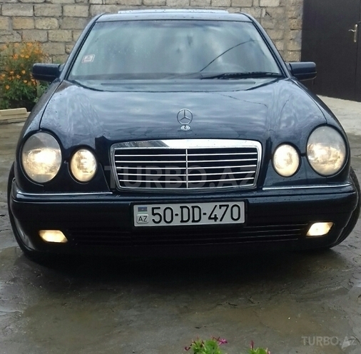 Mercedes E 240 1999, 190,000 km - 2.4 l - Bakı