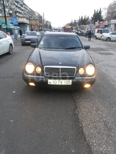 Mercedes E 240 1998, 252,000 km - 2.4 л - Bakı