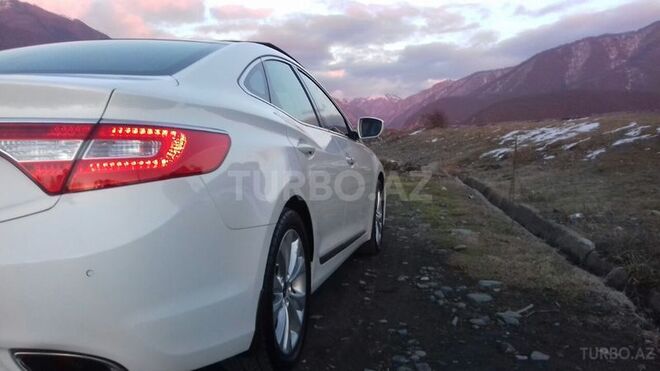 Hyundai Grandeur 2013, 85,000 km - 2.4 л - Qax