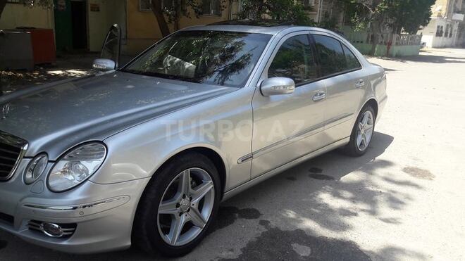 Mercedes E 270 2002, 169,500 km - 2.7 l - Bakı