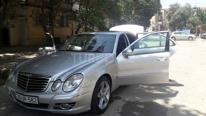 Mercedes E 270 2002, 169,500 km - 2.7 l - Bakı