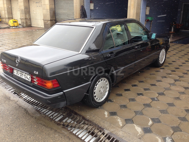 Mercedes 190 1993, 250,000 km - 2.3 л - Sumqayıt