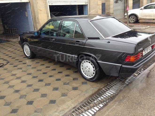 Mercedes 190 1993, 250,000 km - 2.3 л - Sumqayıt