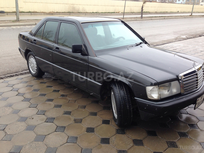 Mercedes 190 1993, 250,000 km - 2.3 л - Sumqayıt