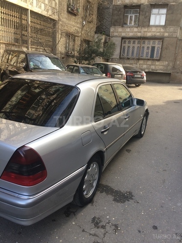 Mercedes C 240 1998, 220,000 km - 0.3 l - Bakı