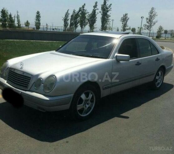 Mercedes E 220 1996, 450,000 km - 2.2 l - Bakı