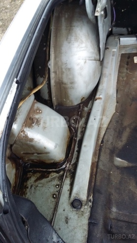 GAZ 31105 2005, 88,700 km - 2.3 л - Ucar