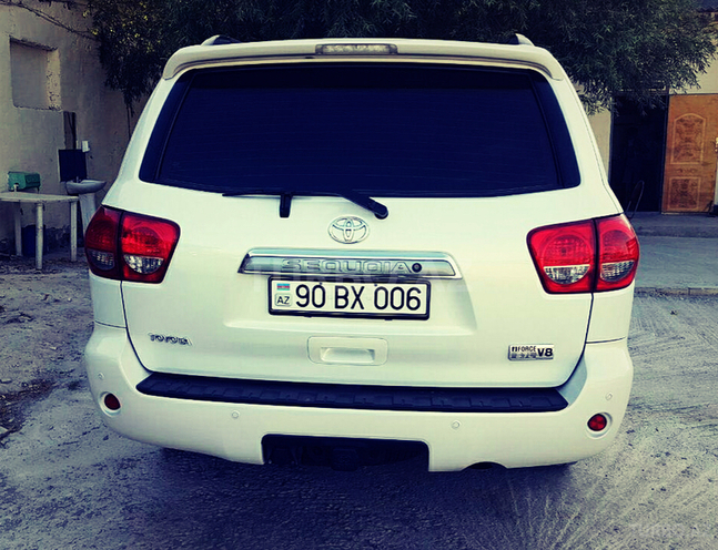 Toyota Sequoia 2009, 80,000 km - 5.7 l - Bakı