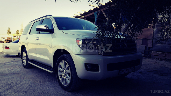 Toyota Sequoia 2009, 80,000 km - 5.7 l - Bakı