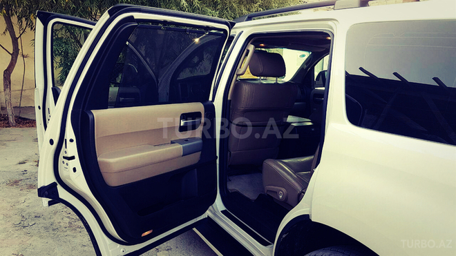 Toyota Sequoia 2009, 80,000 km - 5.7 l - Bakı