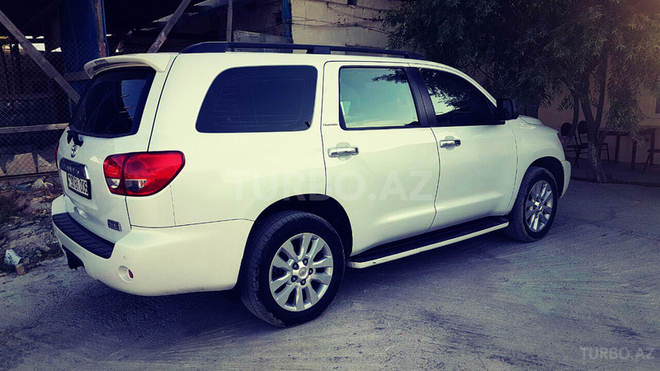 Toyota Sequoia 2009, 80,000 km - 5.7 l - Bakı