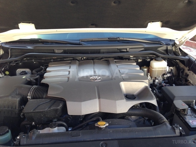 Toyota Land Cruiser 2014, 15,000 km - 4.6 l - Bakı