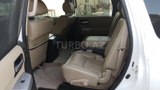 Toyota Sequoia 2009, 80,000 km - 5.7 l - Bakı