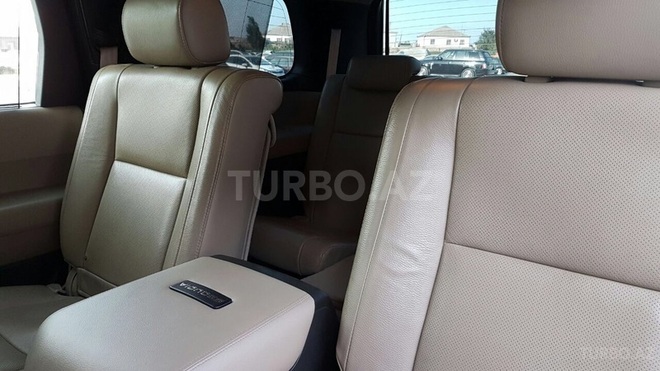 Toyota Sequoia 2009, 80,000 km - 5.7 l - Bakı