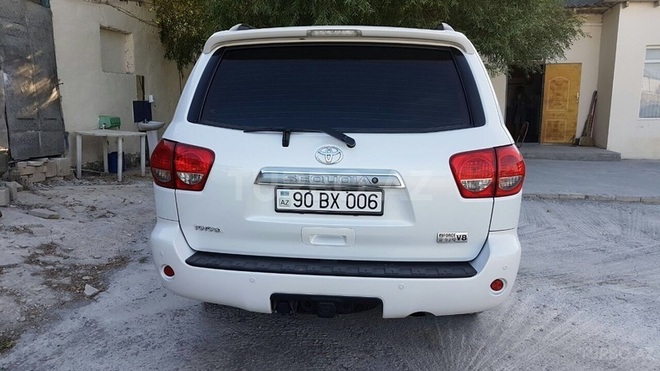 Toyota Sequoia 2009, 80,000 km - 5.7 l - Bakı