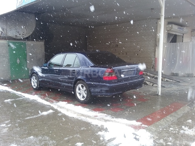 Mercedes C 240 2000, 222,790 km - 2.4 l - Göyçay