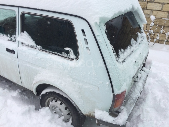 LADA (VAZ) Niva 2015, 23,000 km - 1.7 l - Xırdalan