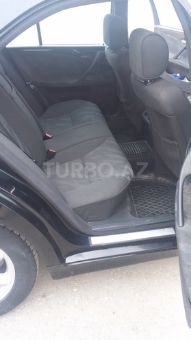 Mercedes E 220 2001, 306,000 km - 2.2 l - Bakı