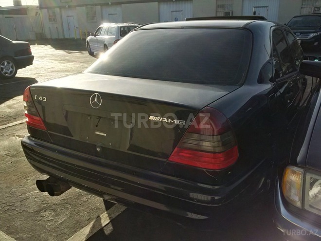 Mercedes C 240 1999, 135,000 km - 2.4 l - Bakı