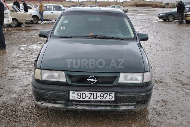 Opel Vectra 1995, 150,000 km - 2.0 l - Sumqayıt