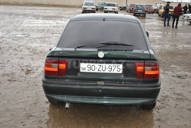 Opel Vectra 1995, 150,000 km - 2.0 l - Sumqayıt
