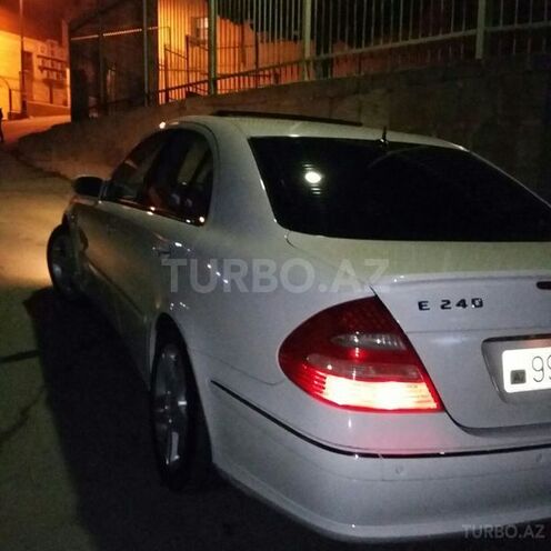 Mercedes E 240 2002, 280,000 km - 2.4 л - Balakən