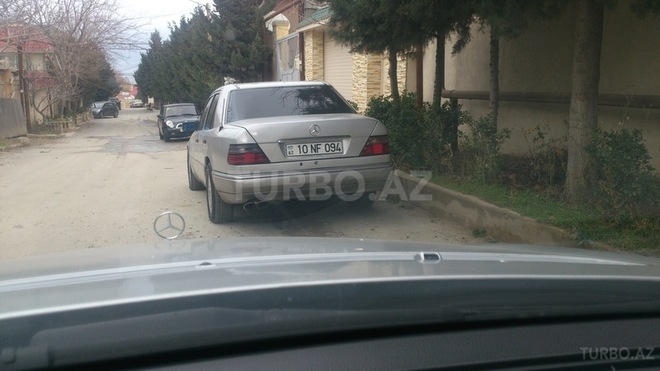 Mercedes E 300 1995, 399,997 km - 0.3 л - Bakı